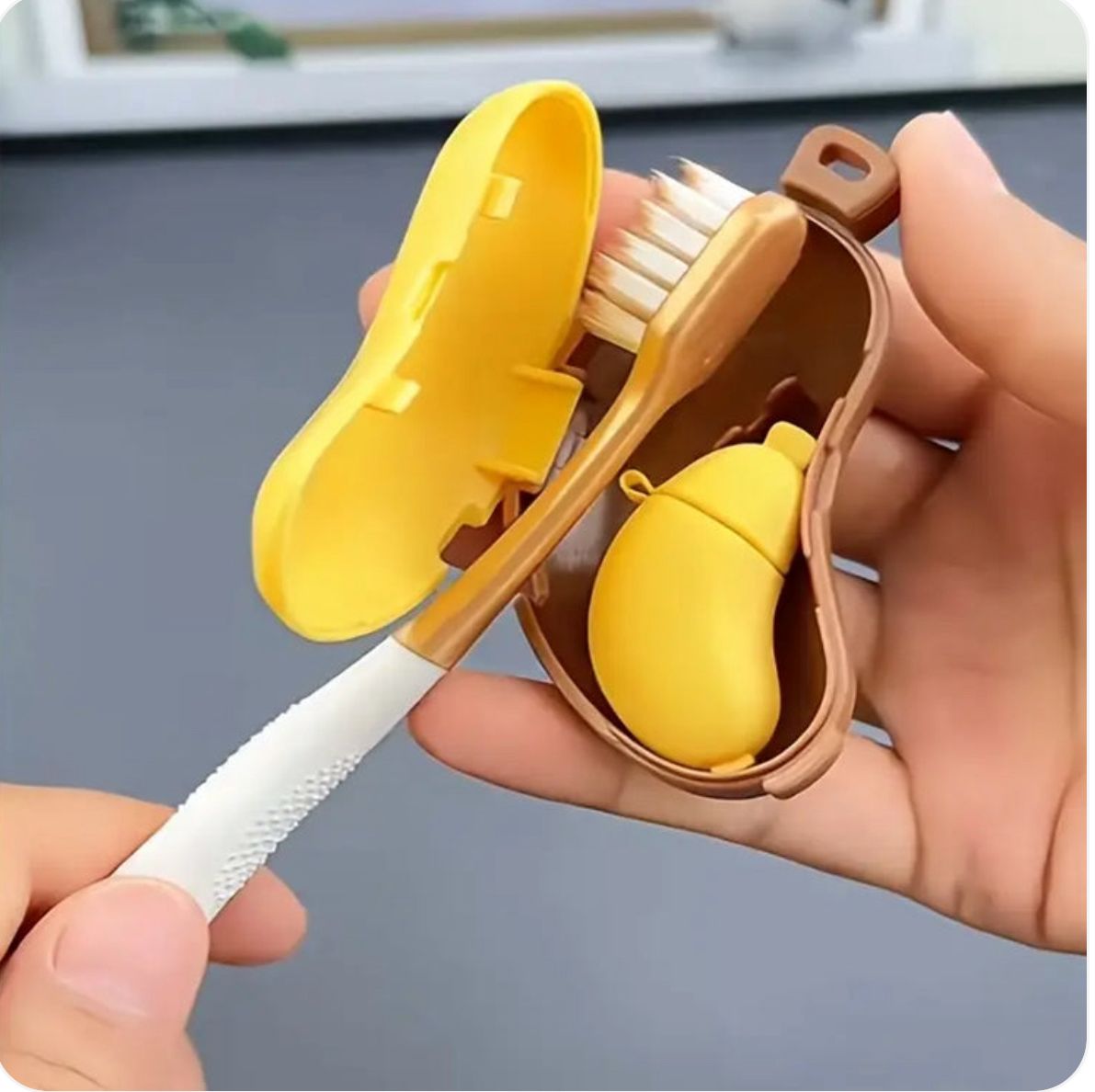 Bananatooth BrushPod™